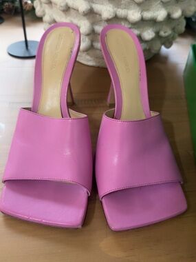 Bottega Veneta Pink Leather Slide Mules